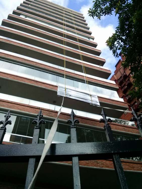 Ascensos y descenso de muebles con sogas por balcon hasta 20 pisos